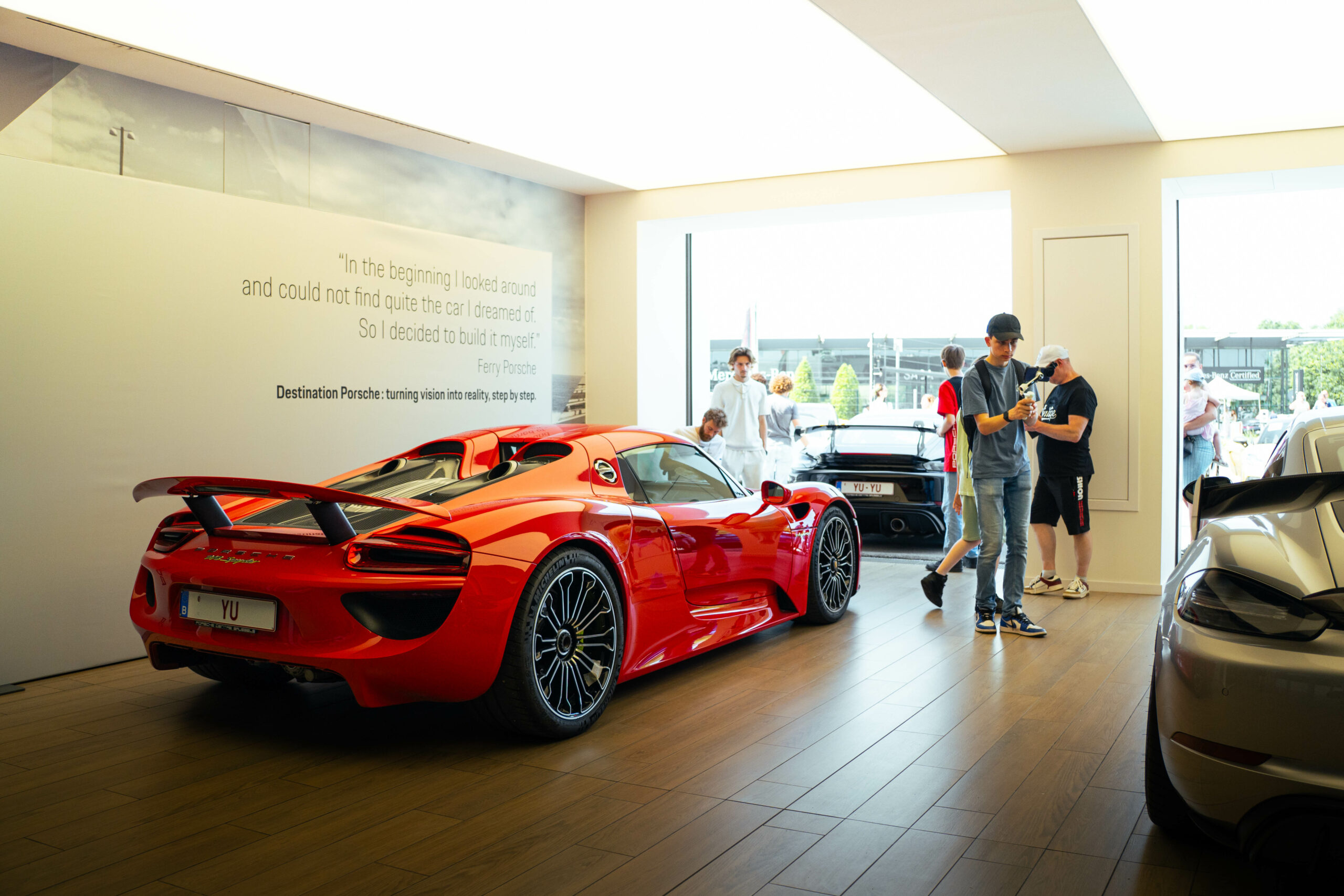 Porsche at Cars and Coffee Brussels, automotive photography by VicVisions